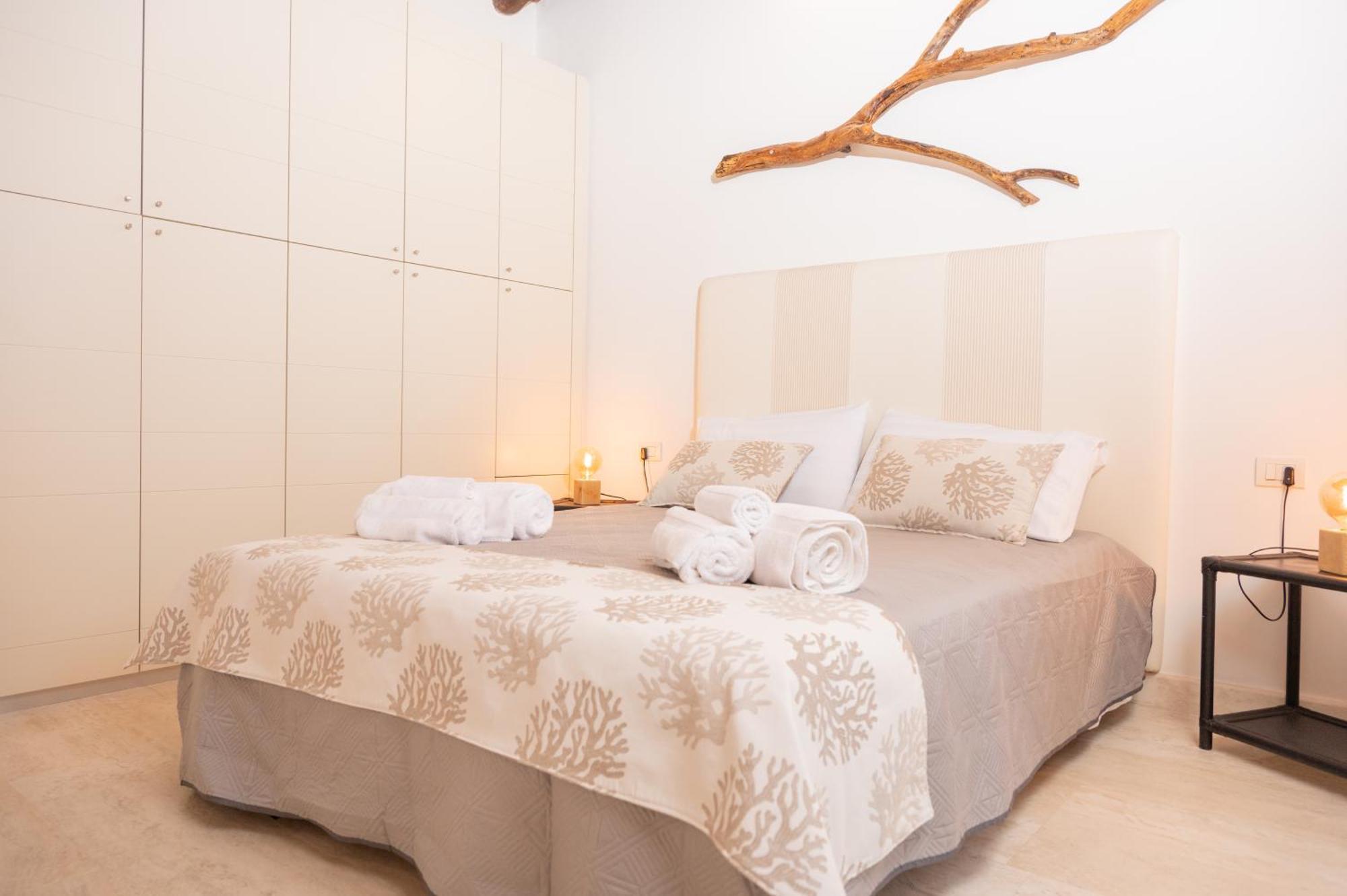 Oidu - Cagliari Suites Buitenkant foto