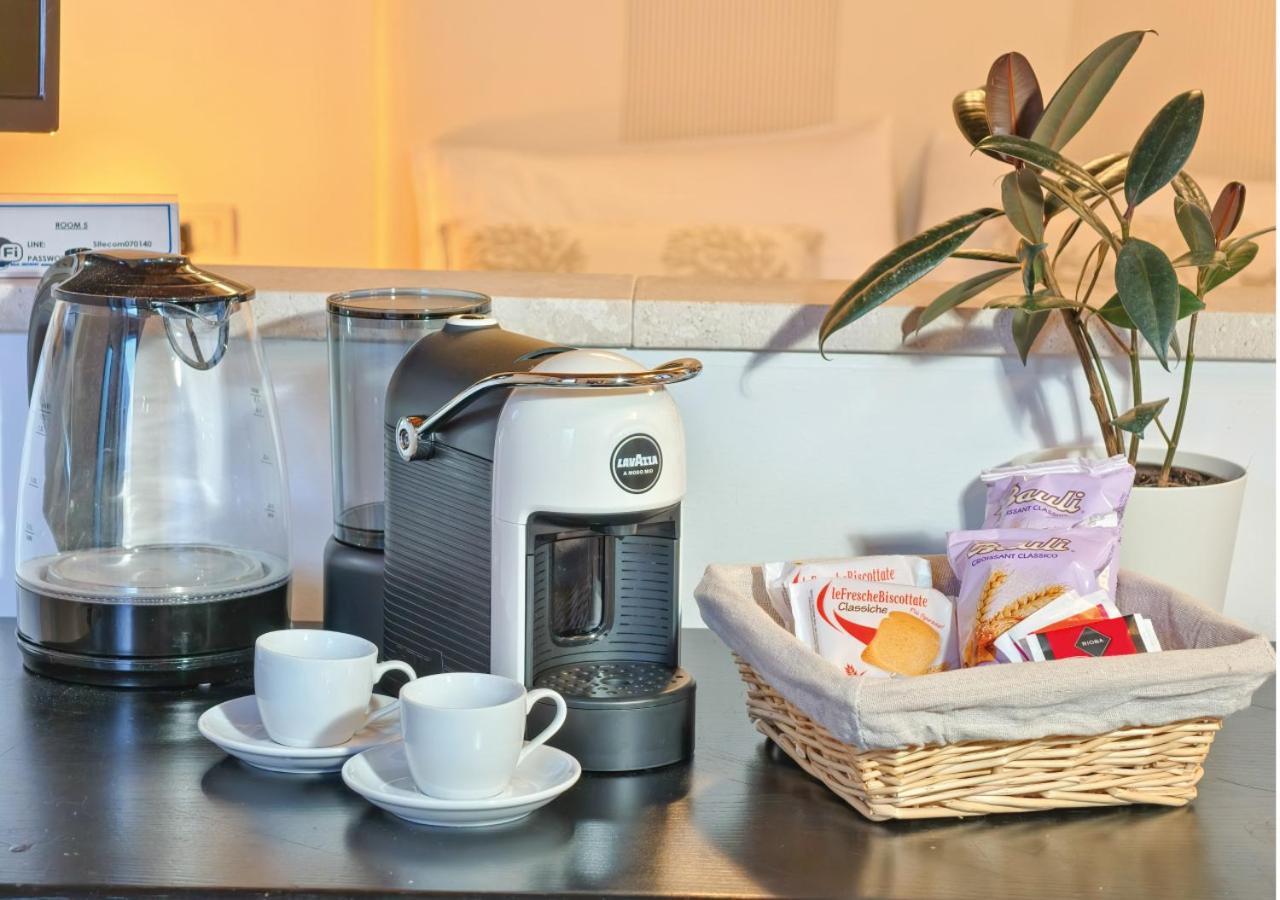 Oidu - Cagliari Suites Buitenkant foto